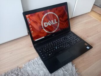 predám Dell latitude 5590 / dotykový displej /16gb ram / ssd