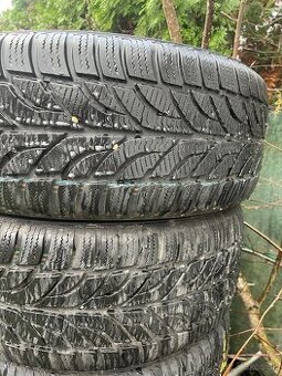 215/55  R16 Paxaro