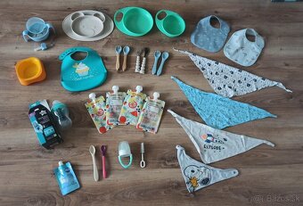 Potreby na jedenie, fľaša, podbradníky,..