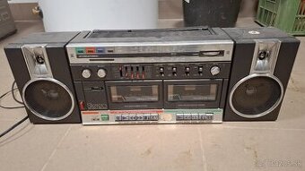 Retro rádiomagnetofón International 1941