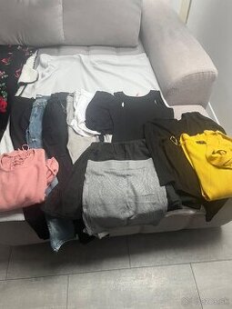 Balík oblečenia veľ. S/M