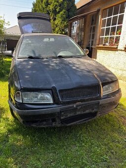 Predám Škodu Octavia Mk1 1.8T (havarovaná)