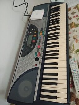 Elektrické varhany Yamaha PSR 240