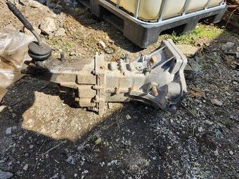 Predám prevodovku na suzuki samurai