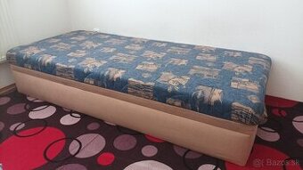 Posteľ