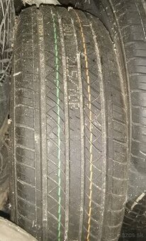 215/70 r15 98T celoročne M+S 0km 39eur/kus 4x4 5x139 6x139 a