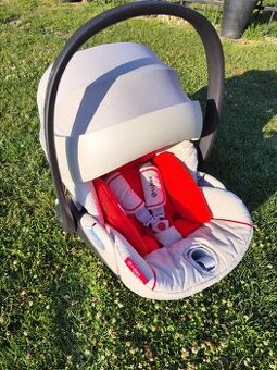 Cybex Cloud z i-size Ferarri