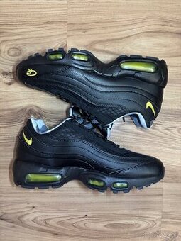 Nike AM 95 x Corteiz "Honey Black"