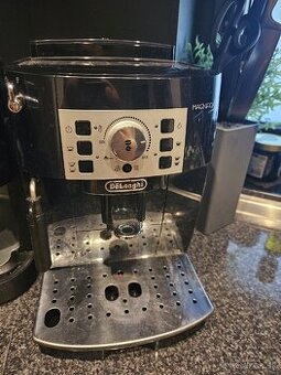 Delonghi Kavovar Magnifica S