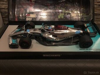 Predám 1:18 Minichamps - G. Russell Mercedes-AMG F1 W13 #63