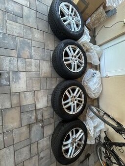 Predám zimné komplety R17 5x112, 215/65R17. - 1