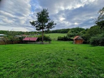 PREDAJ - STAVEBNÝ POZEMOK - ZLATÉ MORAVCE