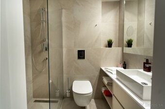 Nový moderný 1-izbový apartmán s možnosťou parkovania na pre