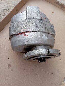 Hydraulické čerpadlo Praga V3S zbc62