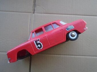 stara hračka  škoda 1000MB KDN