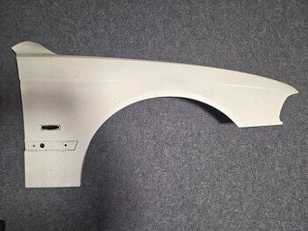 BMW E39 PRAVÝ BLATNÍK