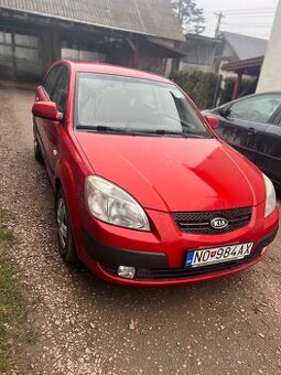 KIA RIO 1.4 benzín