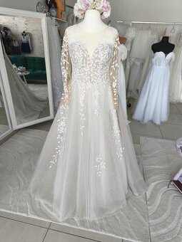 Predám nádherné  svadobné šaty veľ 46-52raz použité nepoškod