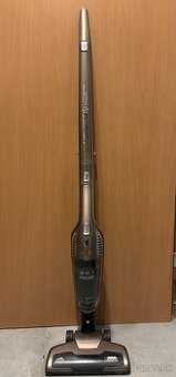 Tyčový vysávač ETA