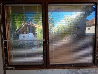 Drevené okná, dvojité sklo, žaluzie