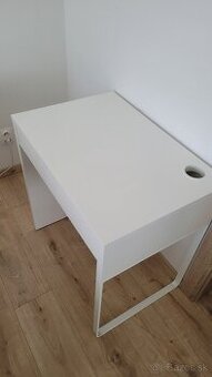 Ikea Micke v dobrom stave