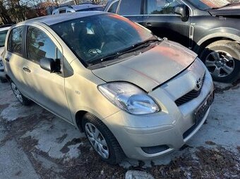 Rozpredám na diely Toyota Yaris II 1.33 VVTI 1NR-FE
