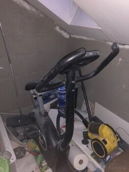 Stacionarný bicykel