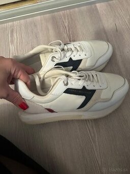 Tenisky Tommy Hilfiger
