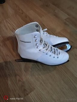 Predam dievcenske korcule c. 37