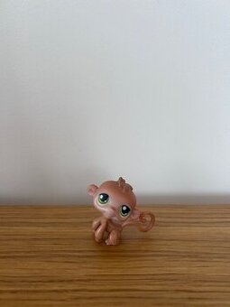 Littlest pet shop - postavička č. 373