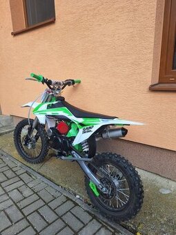 Super pit 125 minirocket