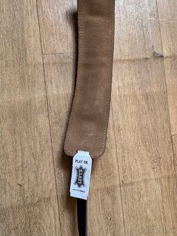 Koženy ramenný popruh na Gitaru značka Levis