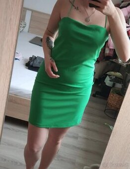 Zelené mini šaty H&M