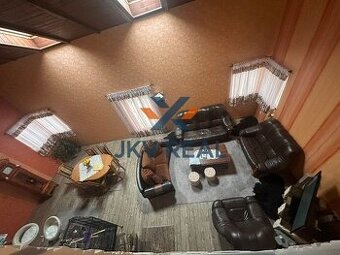  ZNIŽENÁ CENA Na predaj 5-izbový rodinný dom v Šamorín
