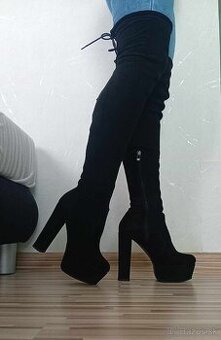 Dámske čierne čižmy nad koleno - veľkosť 36