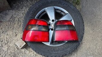 felicia zadné svetla