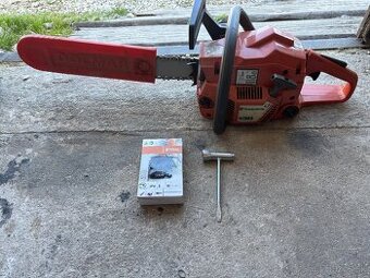 Predám Motorovú Pílu Husgvarna 136 S kľúčom a Novou Reťazov