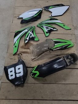 Kawasaki kxf 250 plasty