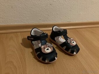 D.D.Step sandále so zatvorenou špičkou, veľkosť 22