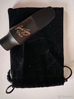 Hubička na tenor saxofón