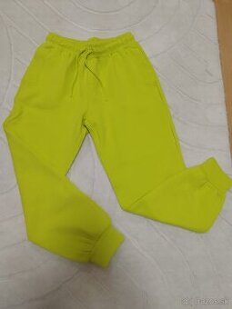 Strix Relaxed Chartreuse