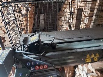 Štiepačka na drevo.Parkside