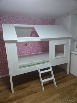 Detská domček posteľ