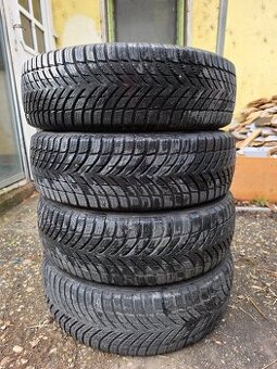 Ponúkame 4 zimné pneumatiky Nokian Snowproof 175/65 R15