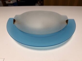 Nástenné svietidlo.