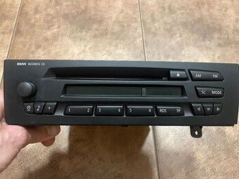 Predám original radio bmw e 90-91