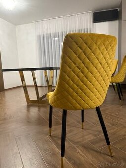 Jedálenské stoličky zamatové 8 ks