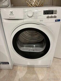 Sušička Electrolux Electrolux PerfectCare 700 sušička – 8 kg