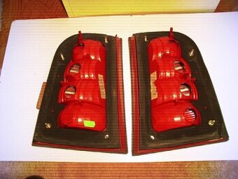 Predám zadné svetlá oktavia kombi 1U