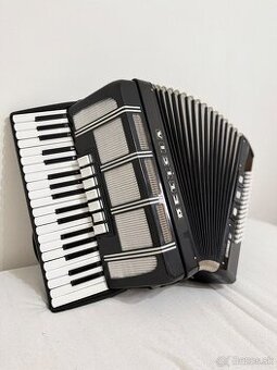 Akordeón DELICIA Carmen XII